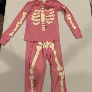 Girls pink skeleton glow in the dark pajamas
